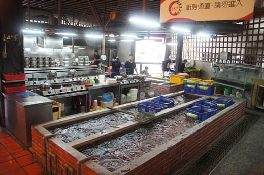 黃金海岸活蝦之家餐廳：新竹竹北海鮮火鍋美食餐廳●家庭聚餐的必選活蝦餐廳～