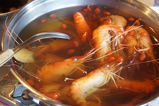 黃金海岸活蝦之家餐廳：新竹餐廳美食推薦來囉！好吃的活蝦料理、竹北必吃泰國蝦美食！讚！