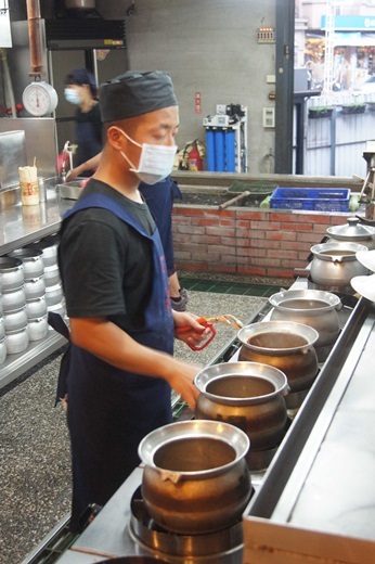 黃金海岸活蝦之家餐廳：新竹海鮮餐廳✽聚餐吃美食的活蝦餐廳★真心推薦給大家~