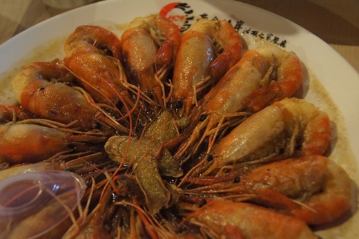 黃金海岸活蝦之家餐廳：新竹海鮮餐廳✽聚餐吃美食的活蝦餐廳★真心推薦給大家~