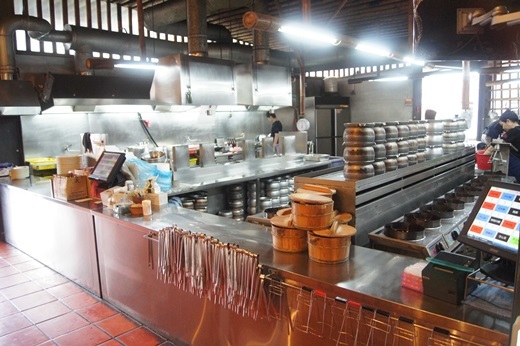 黃金海岸活蝦之家餐廳：新竹美食餐廳人氣超夯的→推薦愛吃活蝦、海鮮的人來這間就對了!!