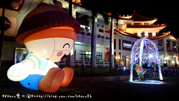 ★高雄左營★【高雄物產館】蓮潭旗艦店,被滿滿高通通包圍~萌翻天!