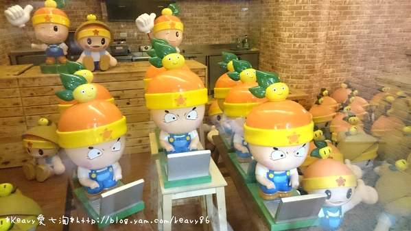 ★高雄左營★【高雄物產館】蓮潭旗艦店,被滿滿高通通包圍~萌翻天!