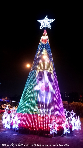 ★高雄左營★【高雄物產館】蓮潭旗艦店,被滿滿高通通包圍~萌翻天!