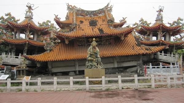 集集火車站：集集火車站-》紫南宮-》武昌宮之旅