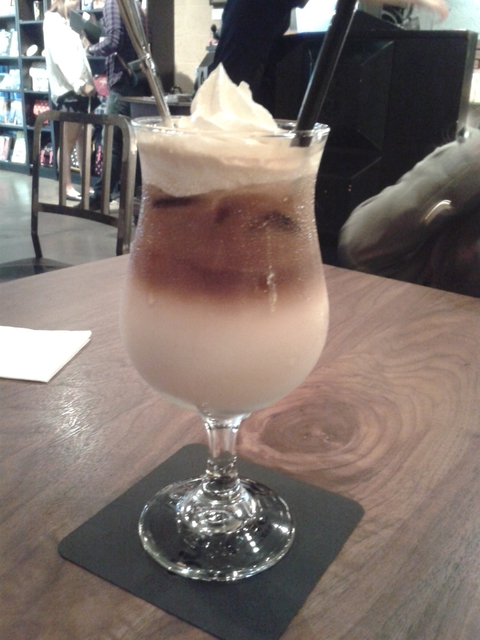 StayReal Café by Gabee:STAYREAL CAF'E by GABEE+北投遊