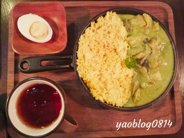 StayReal (11).jpg StayReal (11).jpg