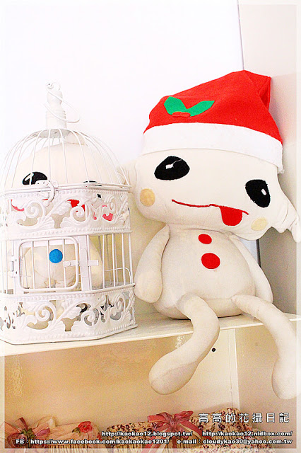 火星糖(球場路門市)：【高雄】鳥松區。宇宙最好吃的糖果：火星糖《高雄最"火"伴手禮推薦。愛河之心禮盒。銀河蜜飲。星球冰淇淋》