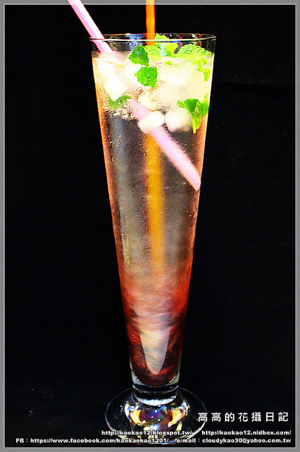 火星糖(球場路門市)：【高雄】鳥松區。宇宙最好吃的糖果：火星糖《高雄最"火"伴手禮推薦。愛河之心禮盒。銀河蜜飲。星球冰淇淋》