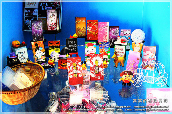 火星糖(球場路門市)：【高雄】鳥松區。宇宙最好吃的糖果：火星糖《高雄最"火"伴手禮推薦。愛河之心禮盒。銀河蜜飲。星球冰淇淋》