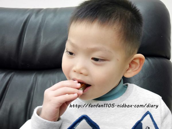 【高雄伴手禮】年節禮盒 火星糖 萌萌塔 不一樣的年節伴手禮 (7).JPG