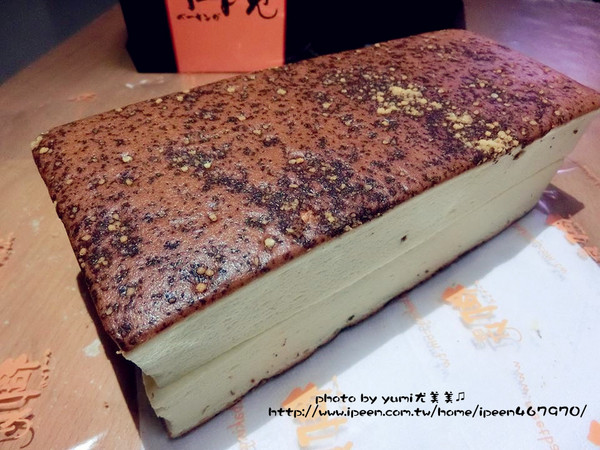 御見輕烘焙：【邀稿】《乳酪控請注意》New!最強大團購美食→帕瑪森鹹乳酪+輕乳酪征服你味蕾@御見輕烘焙