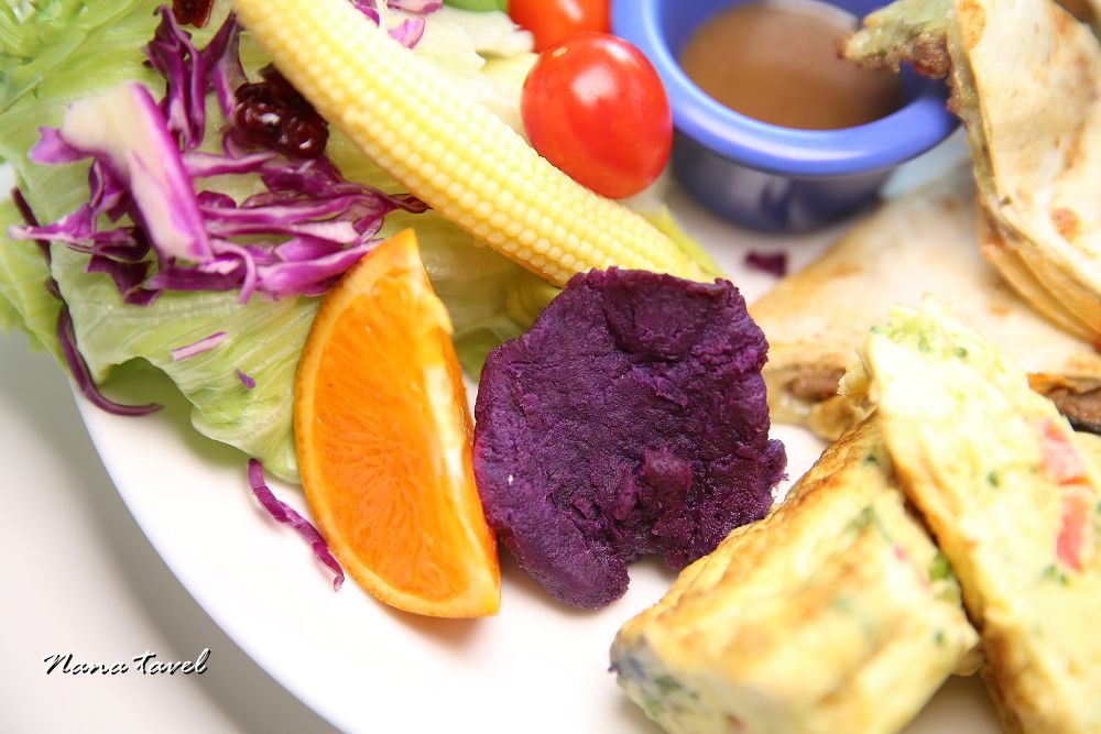 台中森cabie。堅持手作健康美味台中早午餐,自家農場種植有機蔬菜,大推火山野牛培根堡 - Nana愛旅行札記