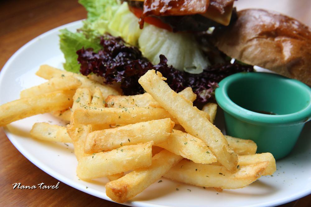 台中森cabie。堅持手作健康美味台中早午餐,自家農場種植有機蔬菜,大推火山野牛培根堡 - Nana愛旅行札記