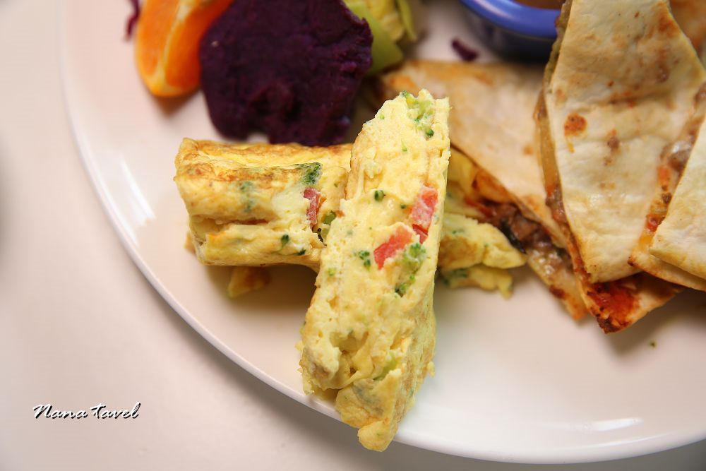 台中森cabie。堅持手作健康美味台中早午餐,自家農場種植有機蔬菜,大推火山野牛培根堡 - Nana愛旅行札記