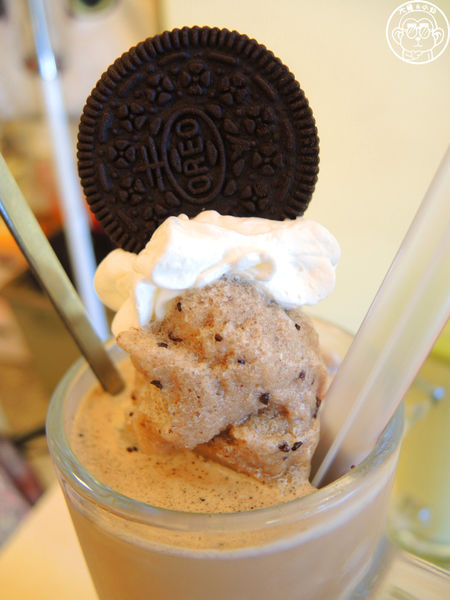 野喵中途咖啡:呷飽祙【新北三重・野喵中途咖啡】喵星人左擁右抱用餐 野喵中途咖啡:呷飽祙【新北三重・野喵中途咖啡】喵星人左擁右抱用餐