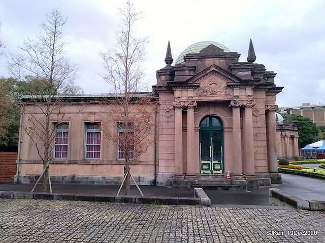 「安平虎鯨家族」(Killer Whale art exhibition) at 「台北自來水園區」(Taipei Water Park, Dec 19, 2020, SJKen