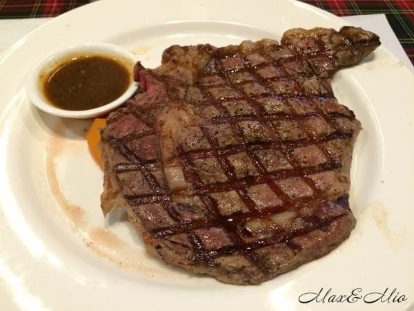 Mr. Onion 天蔥牛排餐廳(板橋新埔店):板橋捷運新埔站-三猿廣場Mr.Onion天蔥牛排