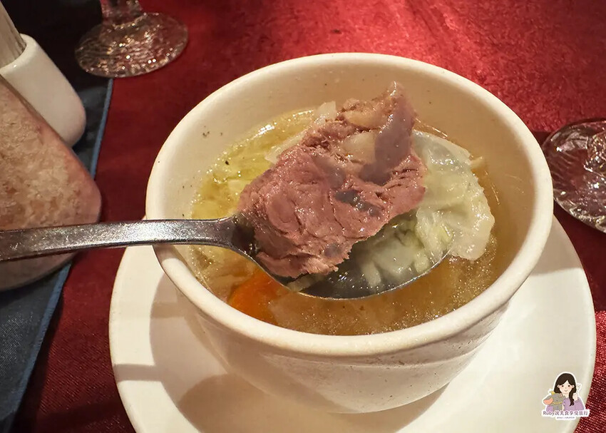 【台北美食】沾美西餐廳附菜單，自助提供沙拉、蛋糕、水果，當月