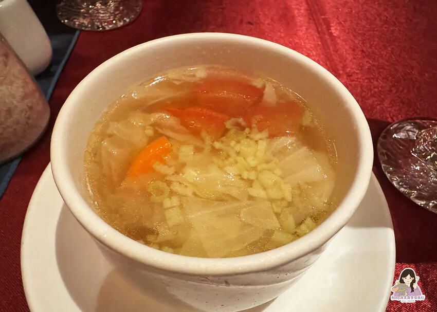 【台北美食】沾美西餐廳附菜單，自助提供沙拉、蛋糕、水果，當月