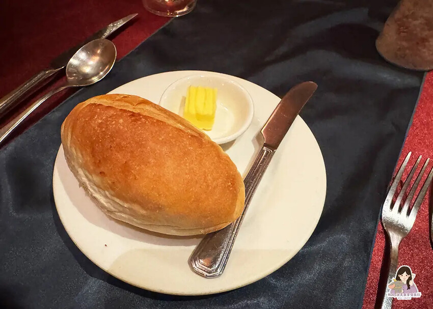 【台北美食】沾美西餐廳附菜單，自助提供沙拉、蛋糕、水果，當月