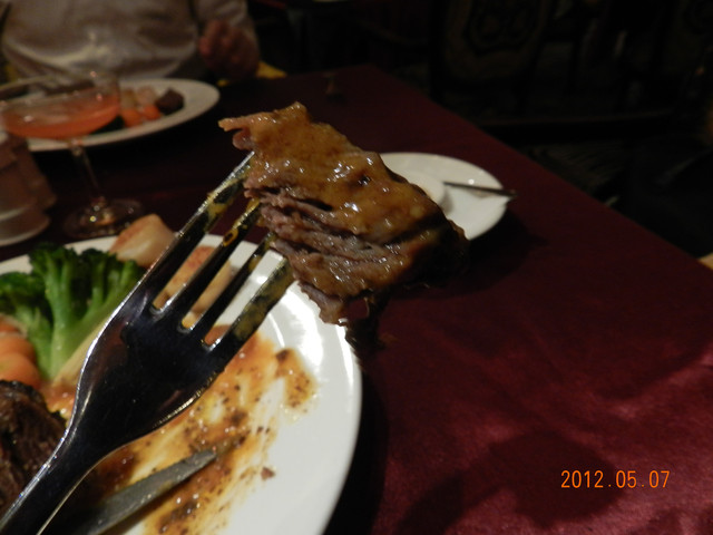 仁愛圓環  沾美西餐廳