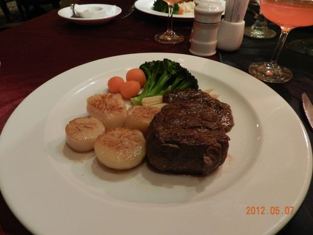 仁愛圓環  沾美西餐廳