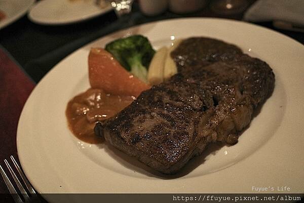 |台北大安‧牛排| 最有儀式感的老派牛排館《沾美西餐廳 Ji