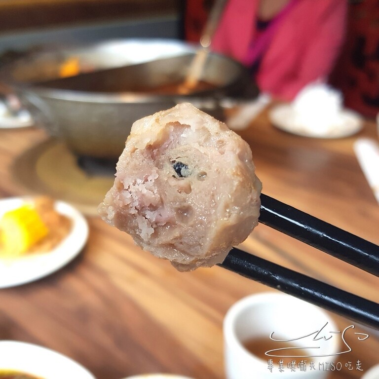 【竹北美食】岩漿火鍋-竹北復興店 ➤ 2023最新菜單!新竹火鍋推薦!料好實在湯頭濃郁!空間寬敞舒適,適合公