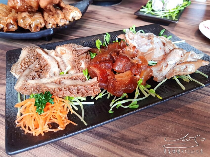 【竹北美食】岩漿火鍋-竹北復興店 ➤ 2023最新菜單!新竹火鍋推薦!料好實在湯頭濃郁!空間寬敞舒適,適合公