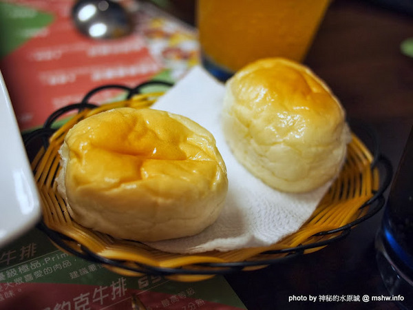 棒極了原味炭燒極品大牛排:【食記】台中西區-棒極了原味炭燒極品大牛排 : 蒜片與可樂真是棒極了… 棒極了原味炭燒極品大牛排:【食記】台中西區-棒極了原味炭燒極品大牛排 : 蒜片與可樂真是棒極了…