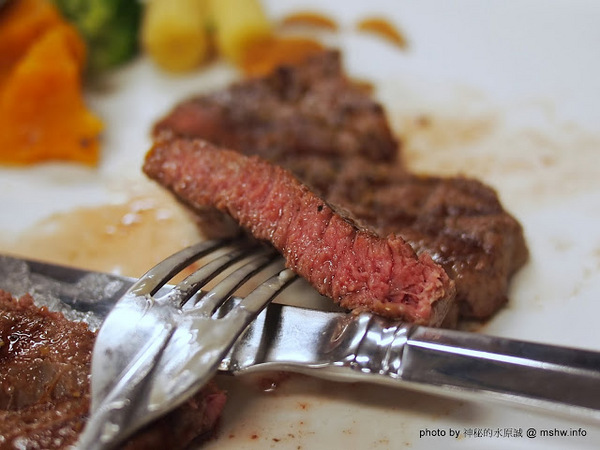 棒極了原味炭燒極品大牛排:【食記】台中西區-棒極了原味炭燒極品大牛排 : 蒜片與可樂真是棒極了… 棒極了原味炭燒極品大牛排:【食記】台中西區-棒極了原味炭燒極品大牛排 : 蒜片與可樂真是棒極了…