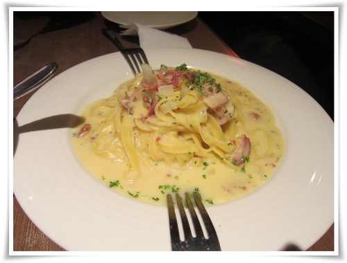 [食記] 吃披薩就要到 La Pizza Pizzeria