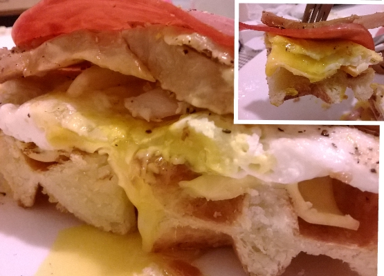 Le Petit Waffle蕾蓓蒂比利時鬆餅專賣店：從來沒見過的"瓦芙布朗趣"，巨無霸疊疊樂隱身於溫馨小店~Le Petit Waffle~