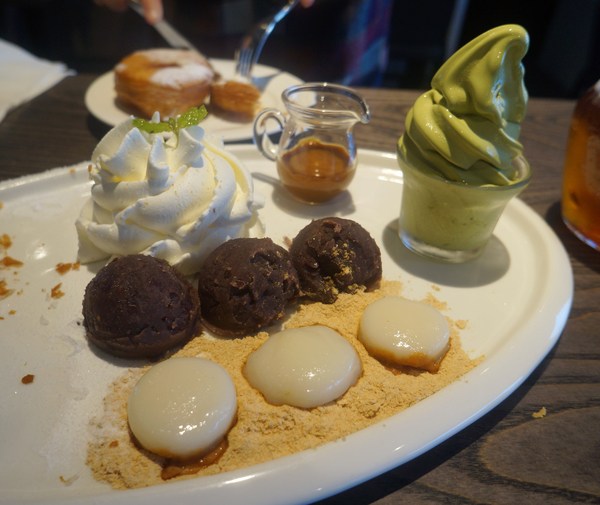 瓦法奇朵咖啡館:瓦法奇朵 ♥起士快炸掉披薩♥ 甜蜜蜜可頌甜甜圈 瓦法奇朵咖啡館:瓦法奇朵 ♥起士快炸掉披薩♥ 甜蜜蜜可頌甜甜圈