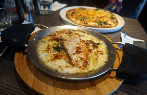 瓦法奇朵咖啡館:瓦法奇朵 ♥起士快炸掉披薩♥ 甜蜜蜜可頌甜甜圈 瓦法奇朵咖啡館:瓦法奇朵 ♥起士快炸掉披薩♥ 甜蜜蜜可頌甜甜圈