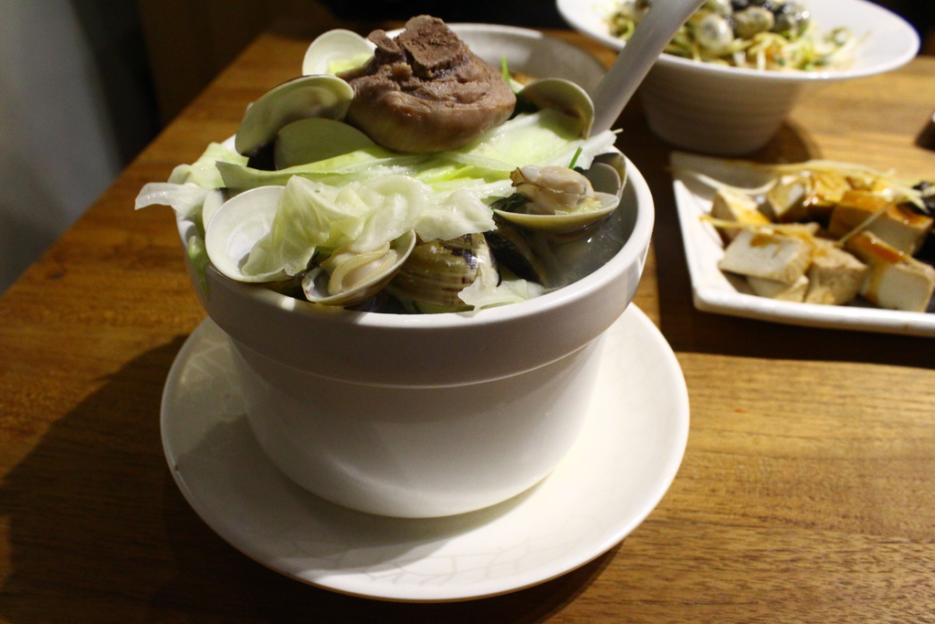 雙月食品社:『愛評體驗團』雙月食品社~傳統古早味、有媽媽燉補的愛心