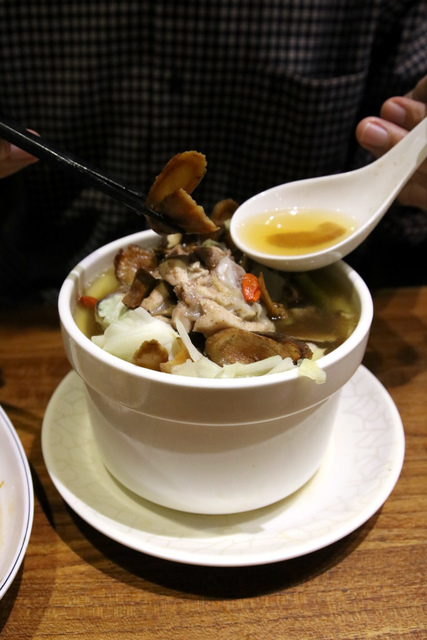 IMG_4640.JPG - 1061230雙月食品