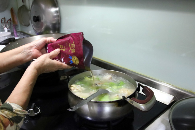 IMG_4697.JPG - 1061230雙月食品