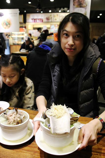 IMG_4503.JPG - 1061230雙月食品