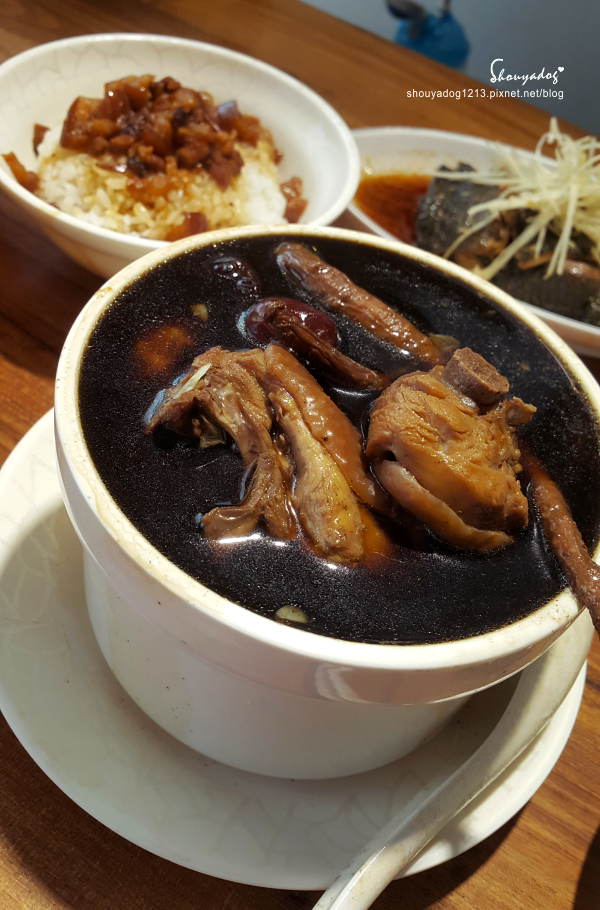 雙月食品社：【滋補小餐館】好吃好補大份量 就像回娘家 雙月食品社