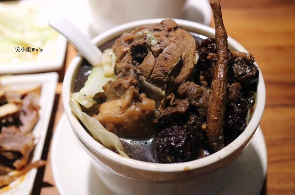 cm20171107___7c7f23b989c97b5ec6473414a46