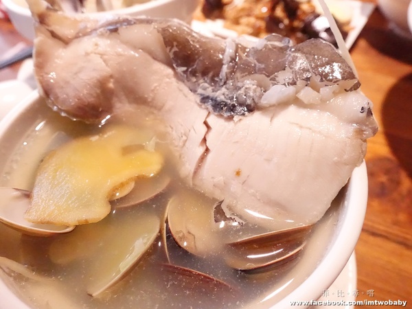 雙月食品社：【捷運美食】雙月食品社養生美食 料豐味美湯鮮甜 溫補四季皆宜 連張忠謀也愛！