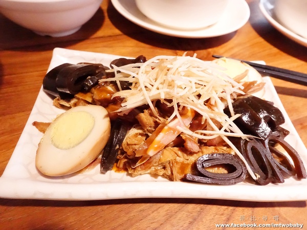 雙月食品社：【捷運美食】雙月食品社養生美食 料豐味美湯鮮甜 溫補四季皆宜 連張忠謀也愛！