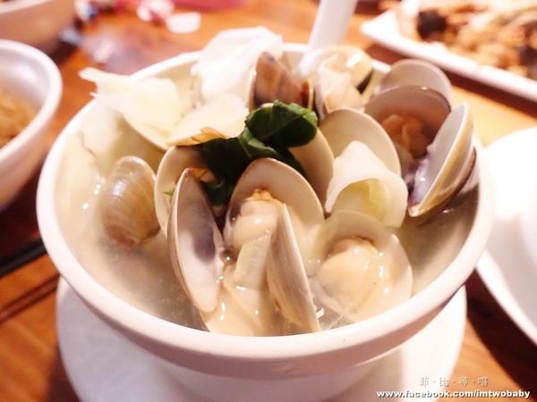 雙月食品社：【捷運美食】雙月食品社養生美食 料豐味美湯鮮甜 溫補四季皆宜 連張忠謀也愛！