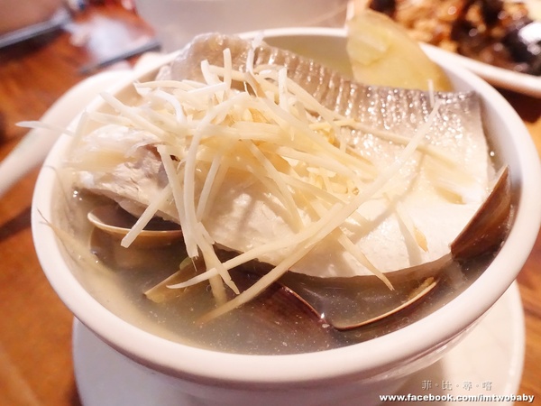 雙月食品社：【捷運美食】雙月食品社養生美食 料豐味美湯鮮甜 溫補四季皆宜 連張忠謀也愛！