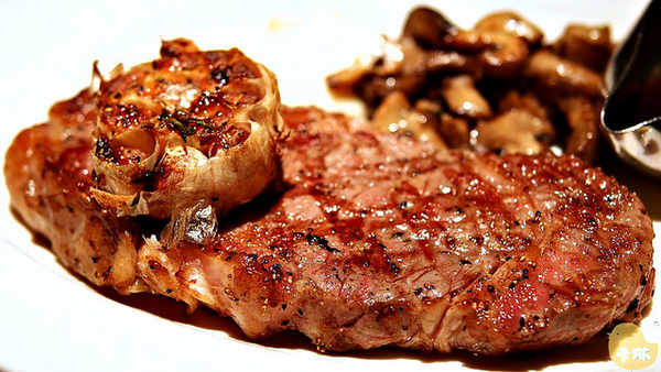 台北君悅酒店-Ziga Zaga：【食記】台北君悅大飯店《Ziga Zaga》美國肋眼牛排雙人套餐