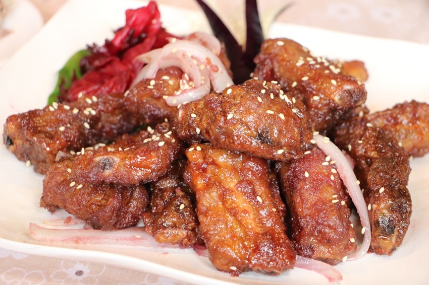 花蓮光復。馬太鞍濕地生態園區 馬太鞍欣綠農園，濕地導覽、傳統歌舞 編織體驗、阿美族巴拉告、特色風味餐、阿美族石頭火鍋