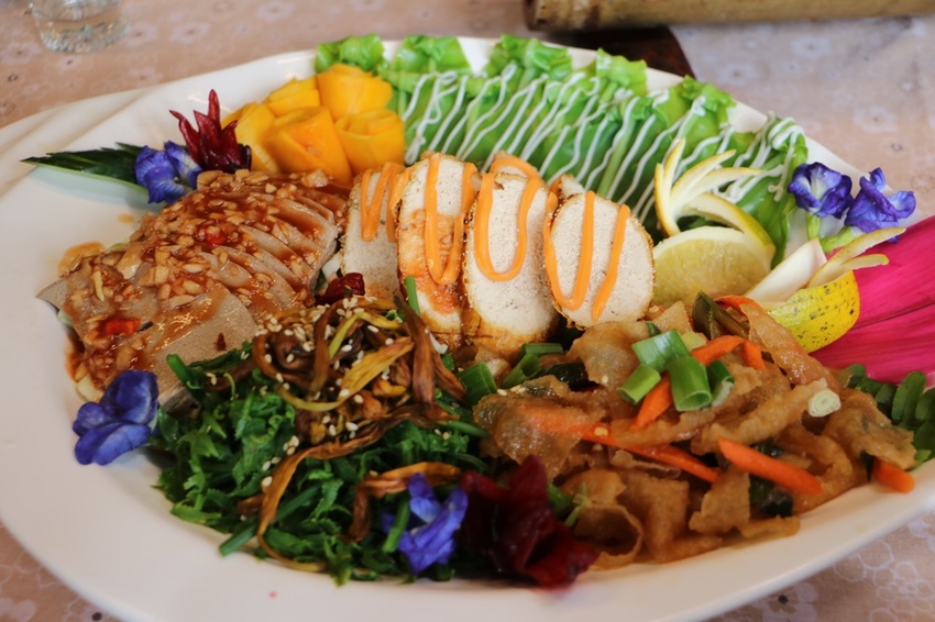 花蓮光復。馬太鞍濕地生態園區 馬太鞍欣綠農園，濕地導覽、傳統歌舞 編織體驗、阿美族巴拉告、特色風味餐、阿美族石頭火鍋