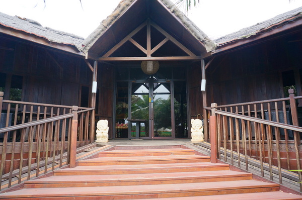 莫內咖啡：【桃園．新屋】莫內咖啡－『悠閒步調。南洋風情景觀餐廳』